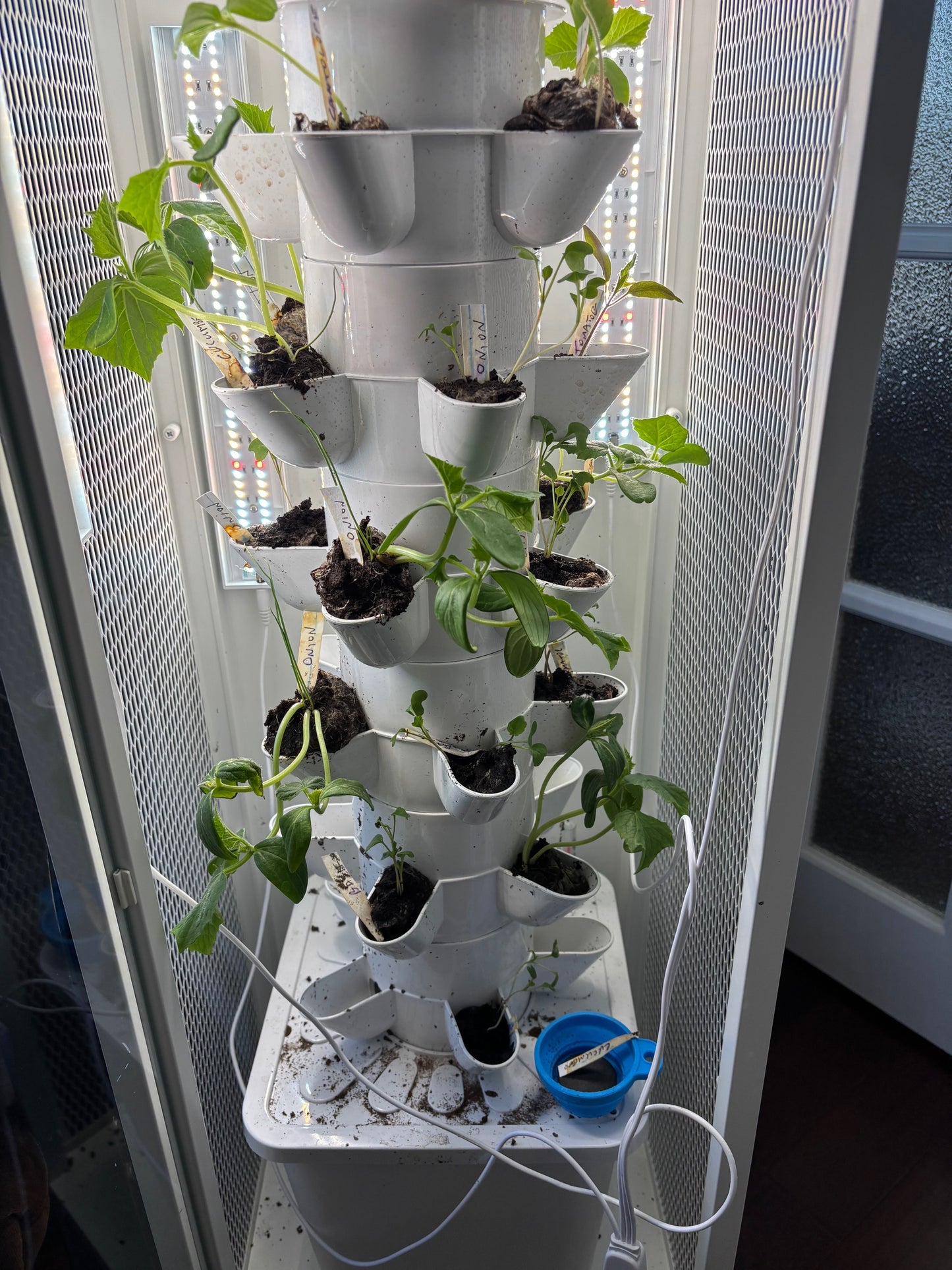 HydroFarms Exclusive Vertical Farm